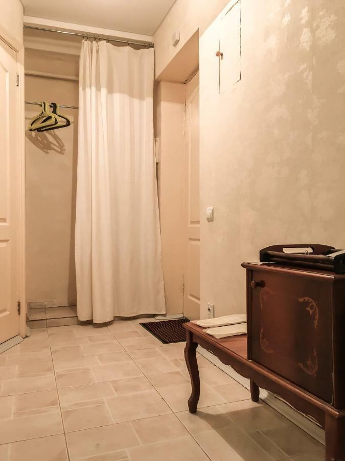 Sunflower Apartment Near Kiev Airport & Railway Station & Center City! Екстер'єр фото